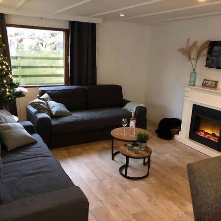 Hottub Forest Chalet Op De Veluwe! Putten Εξωτερικό φωτογραφία